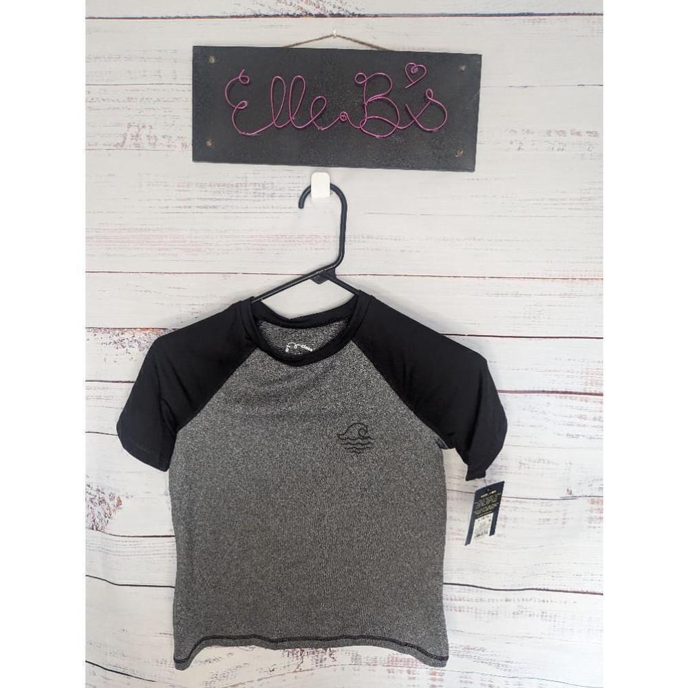 NWT Art Class Boys Gray/Black Swim Tee Rashguard UPF50+ S